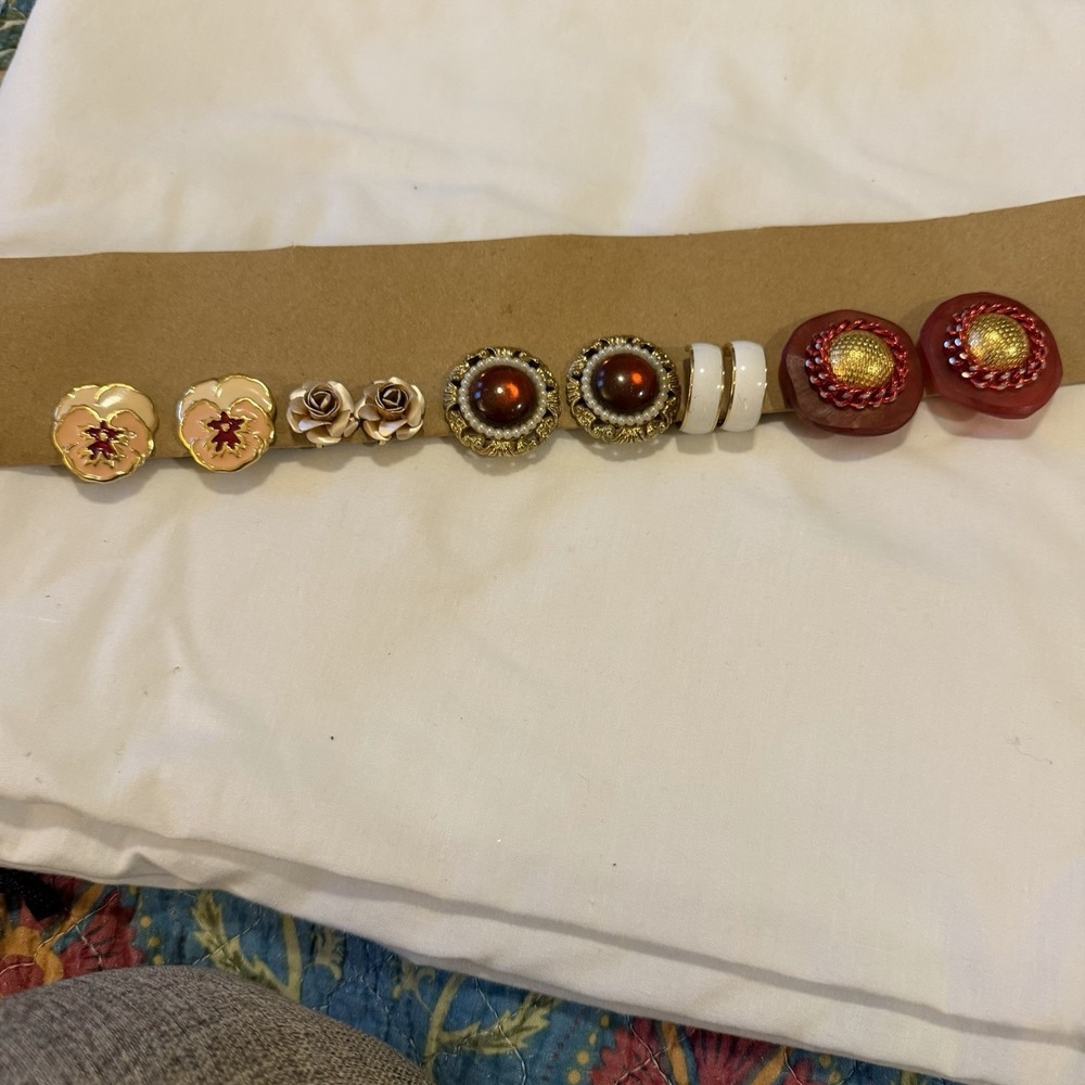 Lot of 5 Pairs Vintage Clip On Earrings Floral Lucite Cabochon Enamel Retro